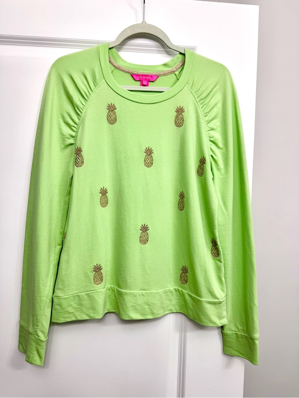 Lilly Pulitzer Aldean Women’s Key Lime Pineapple Pullover Sweatshirt Size S
